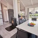 4 Star In Friedrichkoog Ferienhaus