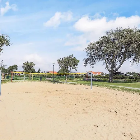 4 Star In Friedrichkoog Feriehus Friedrichskoog-Spitze